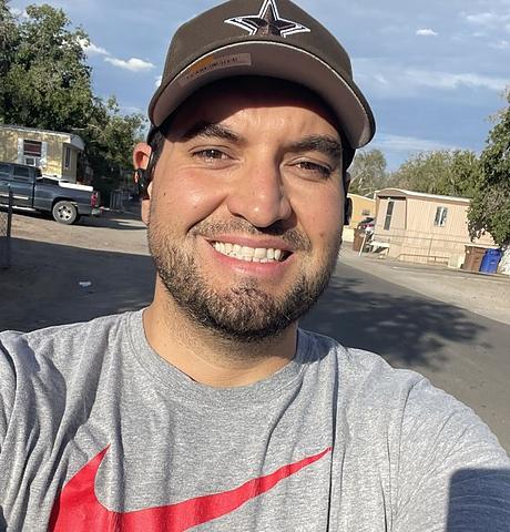 Victor Sandoval, owner of Hope Sandoval LLC carpet cleaning in Las Cruces